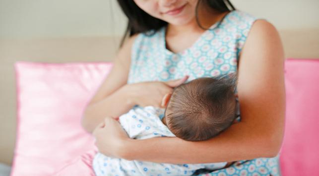 건강한 유방과 모유의 5가지 징후