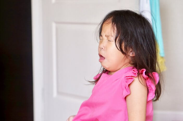 어린이에게 발생할 수 있는 6가지 기침 유형 알아보기