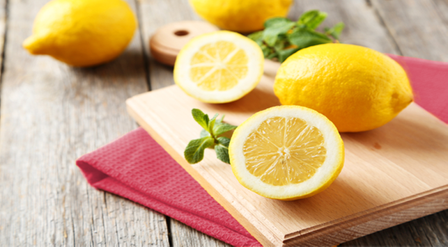 건강을 위한 레몬의 7가지 이점